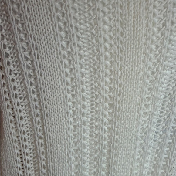 Banana Republic Women's Cream V-Neck Sweater size XL - Picture 9 of 11